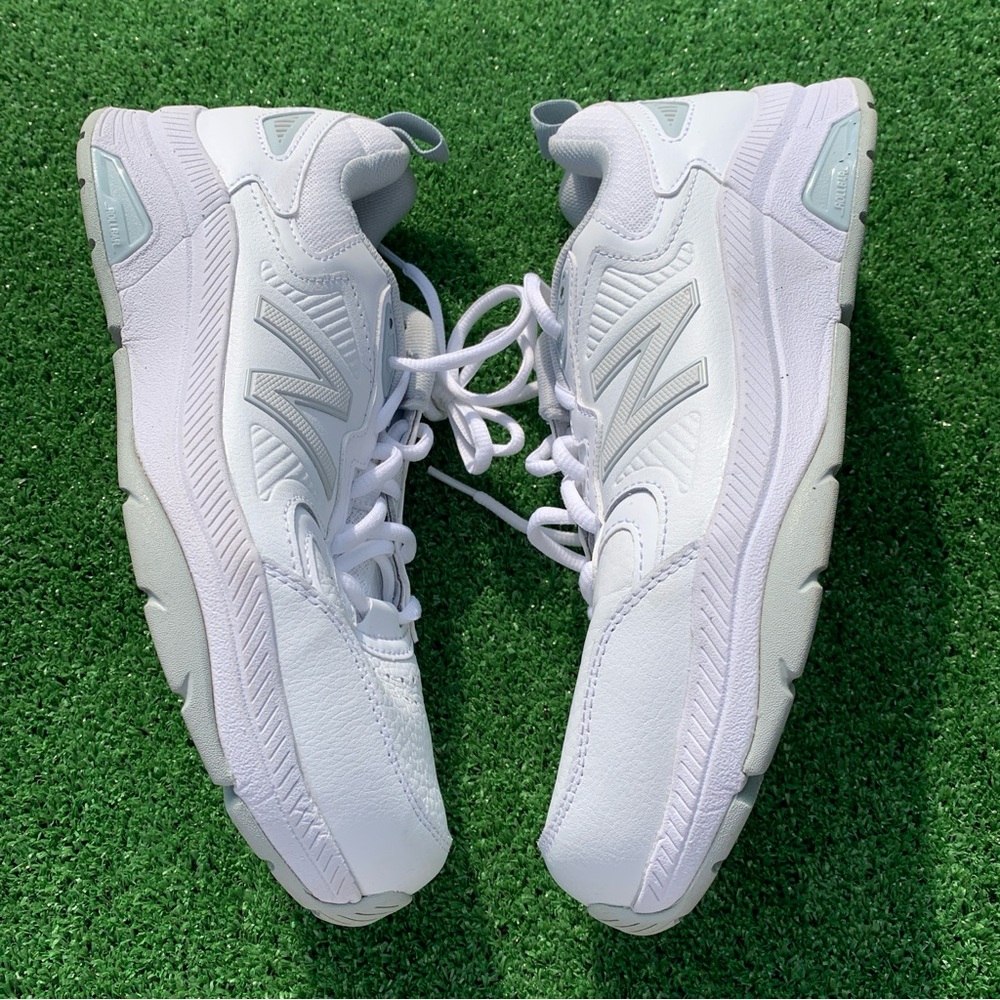 New Balance 857v3 Womens 9 Wide Shoes Road Stability Support Trainer White